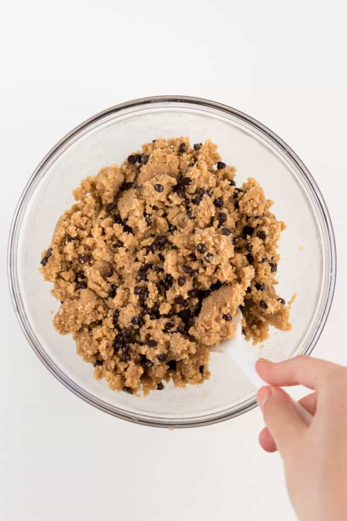 https://www.purelykaylie.com/wp-content/uploads/2019/10/Vegan-Chocolate-Chip-Cookie-Dough-Cups-1200px-4-683x1024.jpg